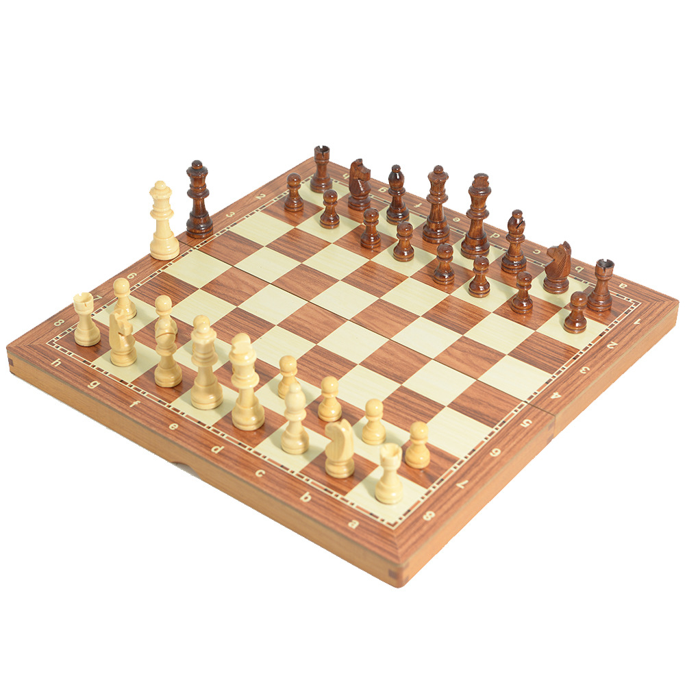 Magnetic Wooden Folding Chess  - Board Game Yearbook avaliação e preço