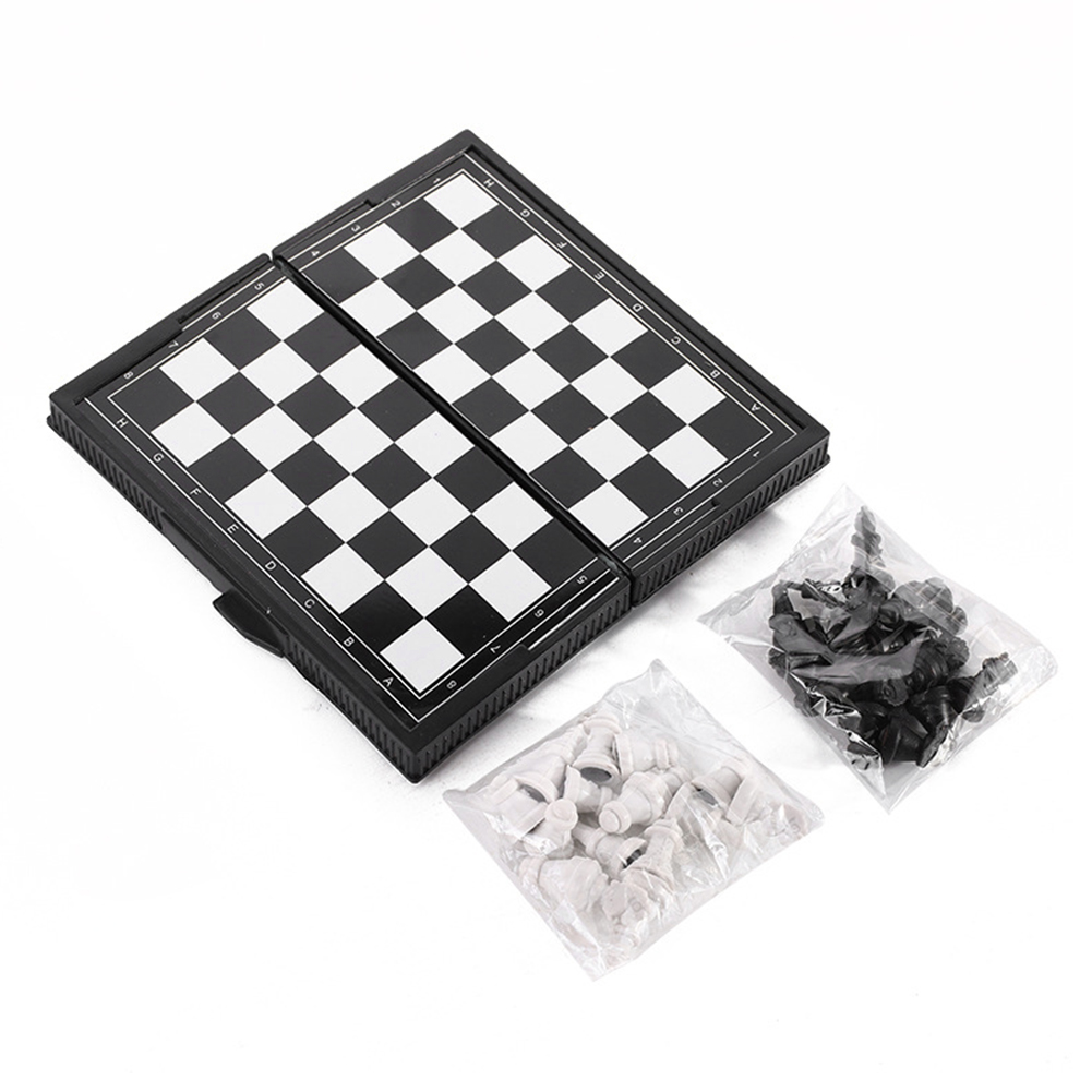 Mini Chess Board Interesting C - Board Game Yearbook avaliação e preço