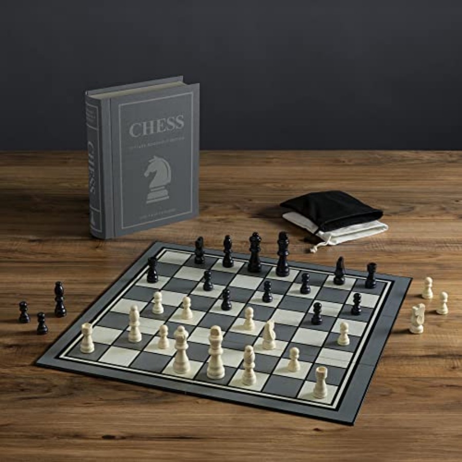 Chess Vintage Bookshelf Editio - Board Game Yearbook avaliação e preço
