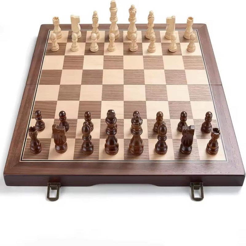 Wooden Magnetic Chess Set for  - Board Game Yearbook avaliação e preço