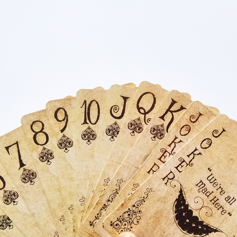 Vintage Style Playing Cards, A - Yearbook Board Game Theme avaliação e preço