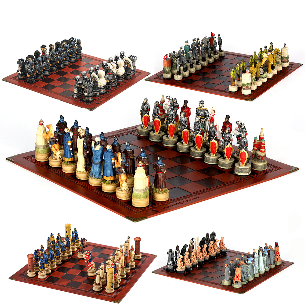 War-themed Chess Set Genghis K - Board Game Yearbook avaliação e preço