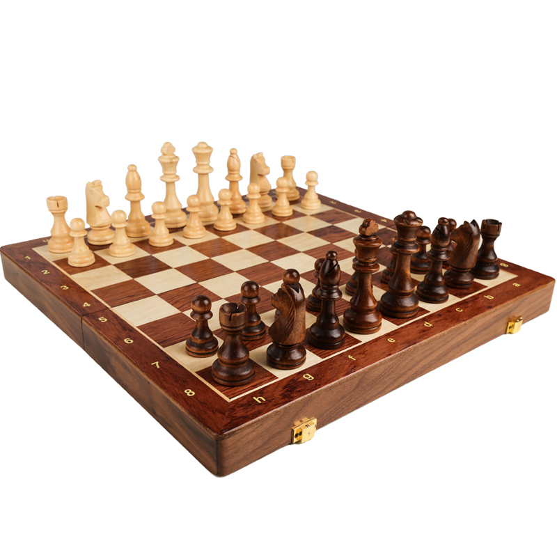 34PCS Luxury Chess Set, 39x39  - Board Game Yearbook avaliação e preço
